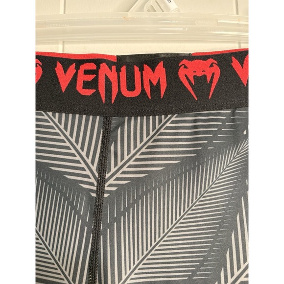 Venum Phantom Leggings Black Red Womens Small MSRP $69.99 active ware gym - Picture 3 of 9